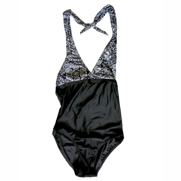 Halter 1 piece - Picture 2 of 3